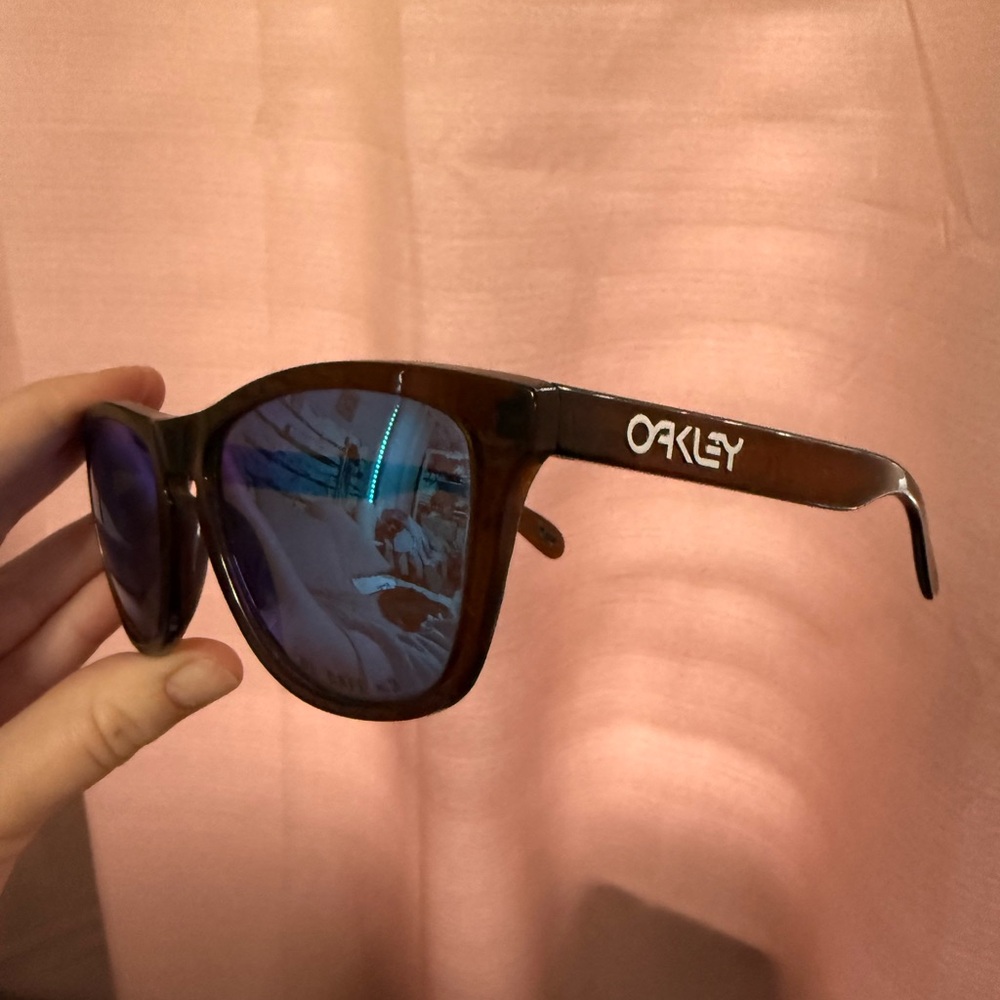Oakley Tortoise Frame with Reflective Blue Lenses